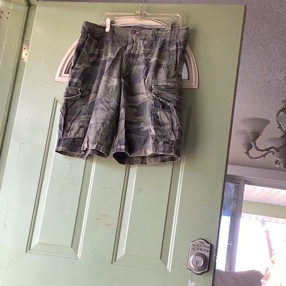 New - Picture 1 of 3